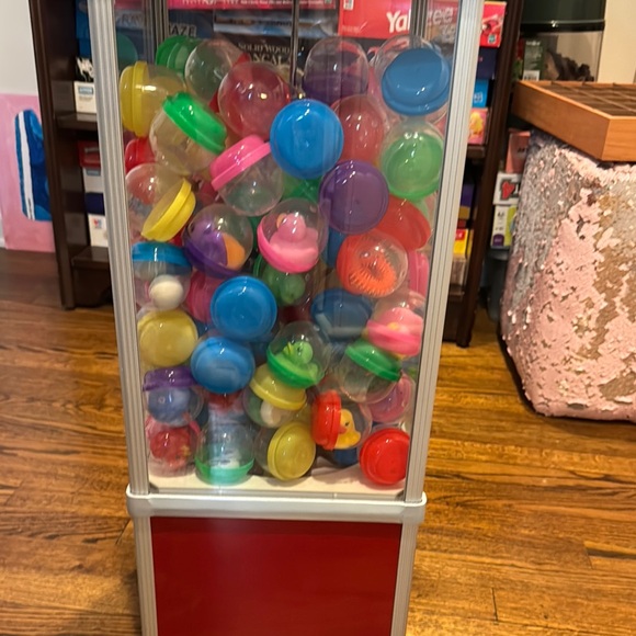 Vending Capsule Machine - Picture 5 of 6